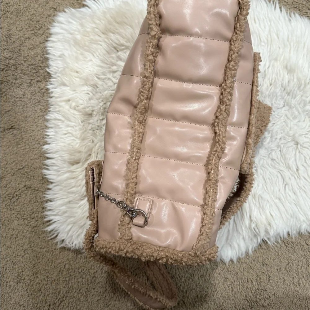 Aspen Stylish‎ Tan Tote Bag with Faux Fur Trim Handbag with Credit Card Holder